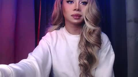 Snapshot of meetmehalfway888 chatting on 11-18-25, 06:12 GODDESS OF ALL GODDESSES online show from 11-18-25, 06:12