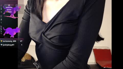 Snapshot of meg4nmiau chatting on 12-20-24, 01:43 Meg4n Miauuuu online show from 12-20-24, 01:43