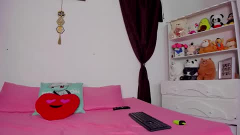 M E G A N online show from 10-14-25, 07:14