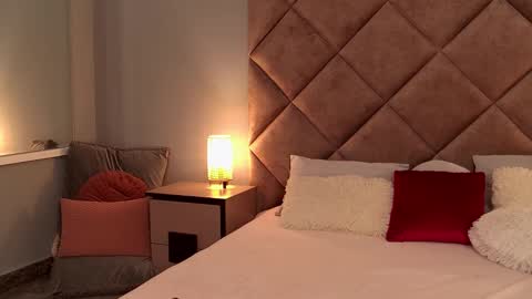 Megan Blazee  online show from 11-28-25, 08:55