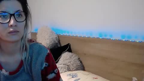 Megan Blazee  online show from 01-11-26, 06:24