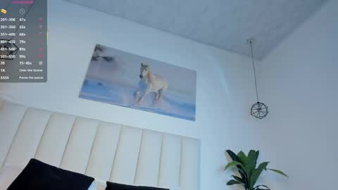 megan_brunette2 online show from 06-01-26, 12:12