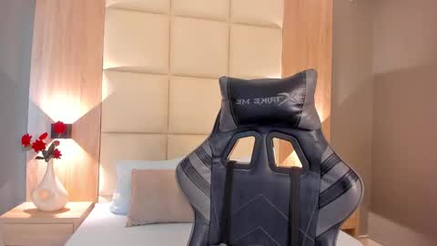 MEGAN COOPER online show from 10-21-25, 02:23