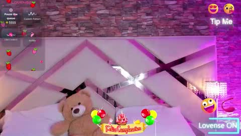     online show from 10-28-25, 11:03