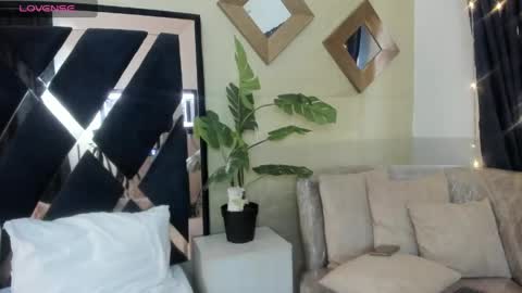     online show from 04-28-26, 11:37
