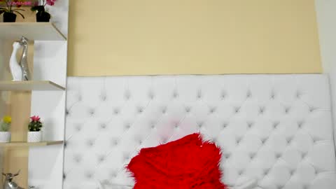 Snapshot of megan_hally chatting on 12-30-24, 12:42 Megan online show from 12-30-24, 12:42