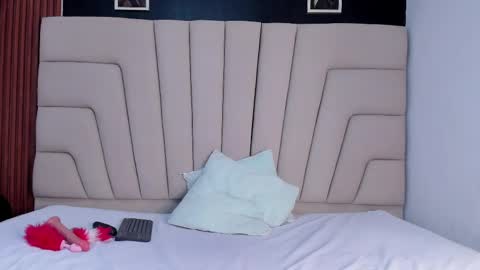 Snapshot of megan_hally chatting on 03-05-25, 02:12 Megan online show from 03-05-25, 02:12