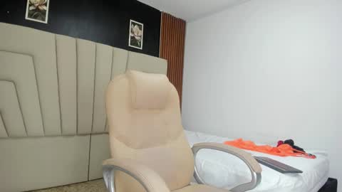 Megan online show from 10-10-25, 02:54