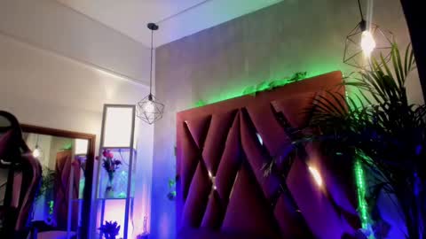    online show from 03-01-25, 02:15