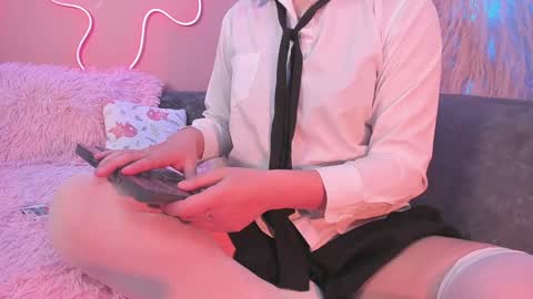     online show from 12-12-24, 04:32