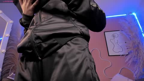     online show from 12-28-24, 11:52