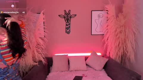     online show from 01-08-25, 04:00