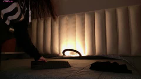     online show from 11-13-25, 12:04