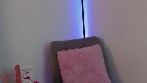 megan_palmer25 online show from 01-15-25, 03:33