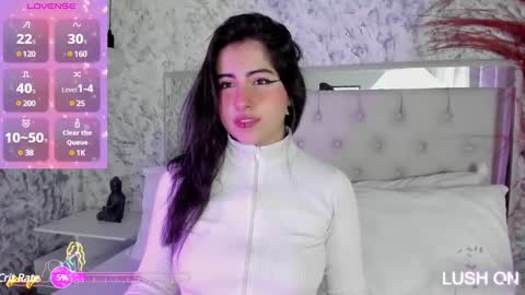 Snapshot of megan_rossee1 chatting on 12-24-24, 09:17 MEGAN online show from 12-24-24, 09:17