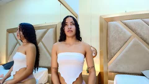 Megan Siner online show from 11-07-25, 02:50