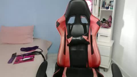 Megan online show from 10-12-25, 06:40