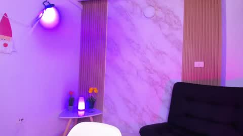 Megan online show from 01-28-25, 05:03