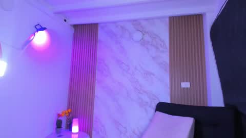 Megan online show from 02-02-25, 08:51