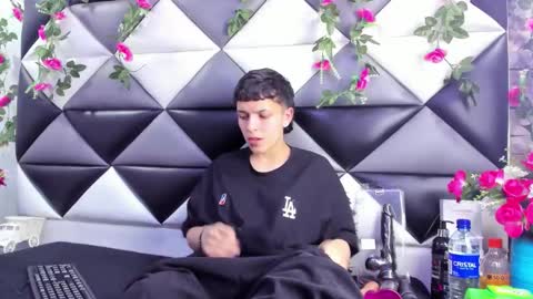 Snapshot of megan_thompsonn_ chatting on 10-31-25, 02:34 megan_thompsonn_ online show from 10-31-25, 02:34