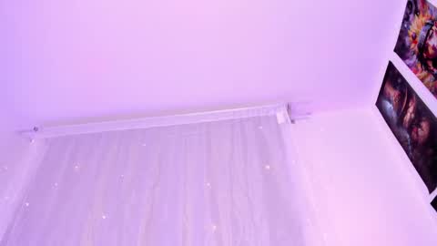 Snapshot of megan_yagami chatting on 10-15-25, 08:58 Megan online show from 10-15-25, 08:58