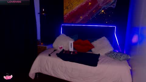 M E G A N   online show from 12-21-24, 08:43