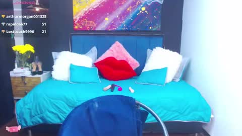 M E G A N   online show from 12-24-24, 05:44