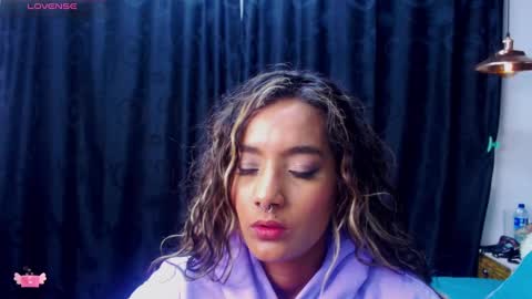 M E G A N   online show from 01-19-25, 07:37