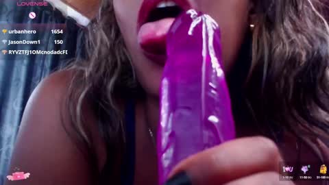 M E G A N   online show from 01-26-25, 07:42