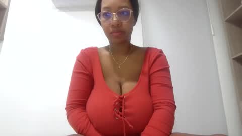 megan        online show from 01-23-25, 05:13