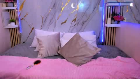 Snapshot of meganlust11 chatting on 05-15-26, 11:45 meganlust11 online show from 05-15-26, 11:45