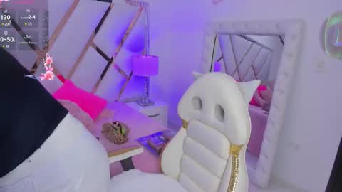 Snapshot of megann__up chatting on 10-12-25, 11:26 Megan online show from 10-12-25, 11:26