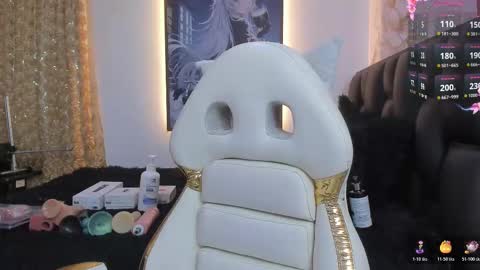 Snapshot of megann__up chatting on 11-10-25, 08:13 Megan online show from 11-10-25, 08:13