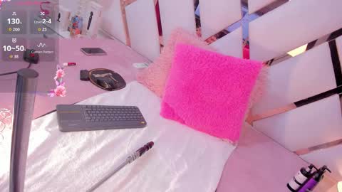 Snapshot of megann__up chatting on 02-07-26, 04:16 Megan online show from 02-07-26, 04:16