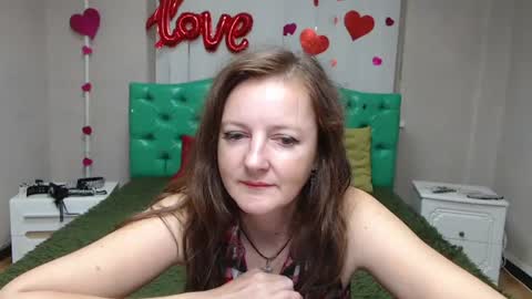 Snapshot of meganpirs chatting on 07-10-26, 05:26 MeganPirs online show from 07-10-26, 05:26