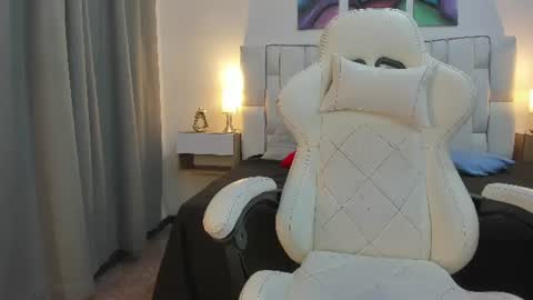 Megan Queen online show from 06-19-26, 01:15