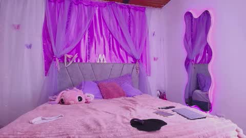 Megan online show from 09-12-25, 11:10