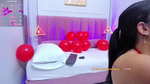 Snapshot of megansaenz_1 chatting on 02-14-26, 03:31 Megan online show from 02-14-26, 03:31