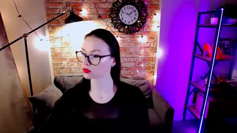 Snapshot of meganstones chatting on 03-05-26, 03:41 Megan online show from 03-05-26, 03:41