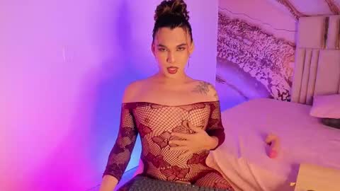 Meghan the doll online show from 10-16-25, 08:21