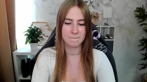 Megan online show from 10-07-25, 12:24