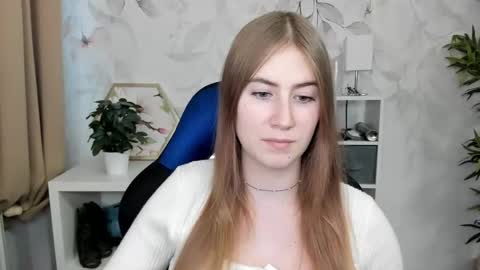 Megan online show from 11-11-25, 01:44