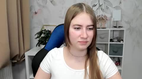 Megan online show from 12-19-25, 06:42