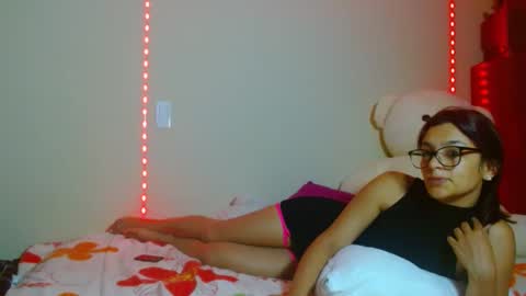 meganxox25 online show from 09-30-25, 02:27