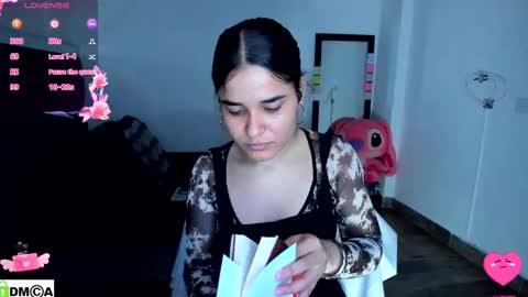 Megan Xue online show from 09-29-25, 10:58