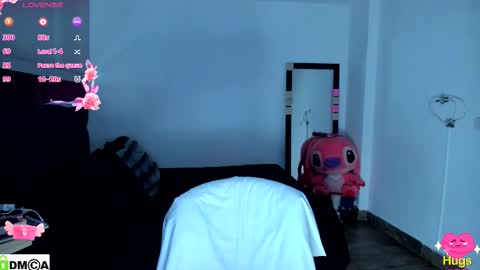 Megan Xue online show from 10-12-25, 02:21