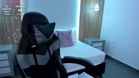 Snapshot of megara_x chatting on 10-07-25, 02:20 M E G A R A online show from 10-07-25, 02:20