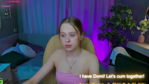Snapshot of megg_ryan chatting on 06-28-26, 05:19 megg_ryan online show from 06-28-26, 05:19