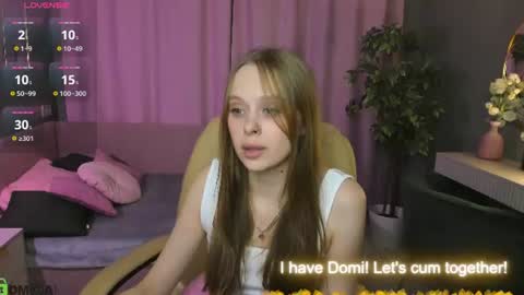 Snapshot of megg_ryan chatting on 07-19-26, 09:24 megg_ryan online show from 07-19-26, 09:24