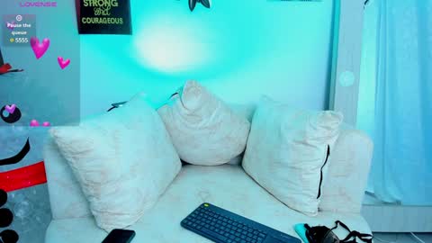 Meggan Joyce. online show from 12-21-24, 01:47